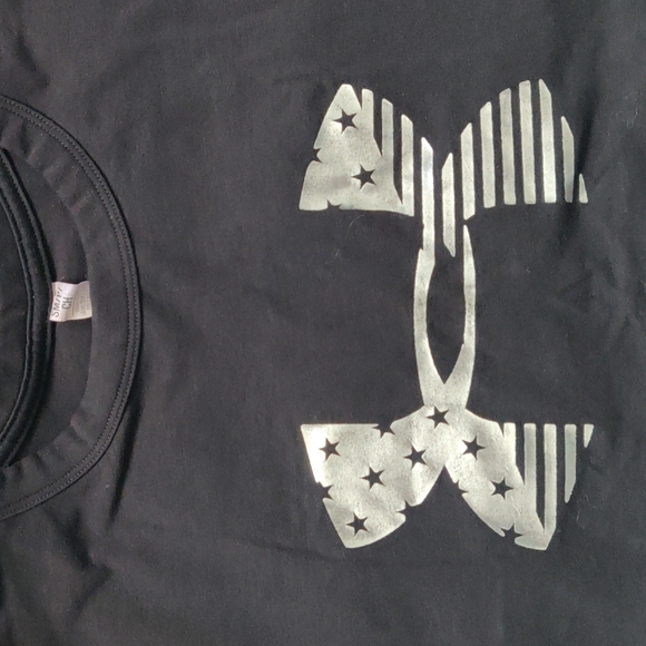 EUC Under Armour muscle tank - Picture 2 of 6